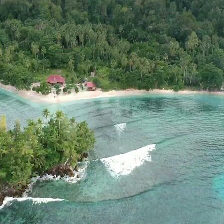 Nusa Nalan Beach Resort Rumah Olat Bagian luar foto